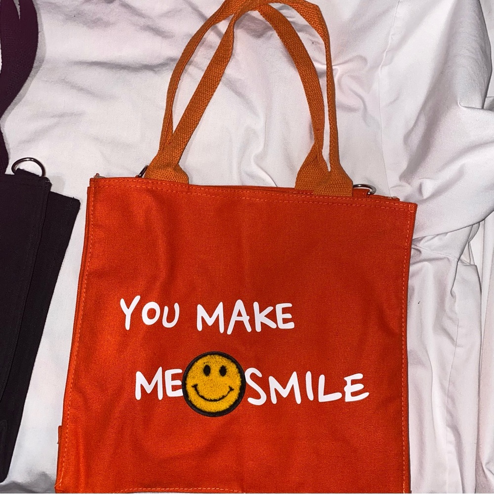 You Make Me Smile Orange Bag!!!😍😍